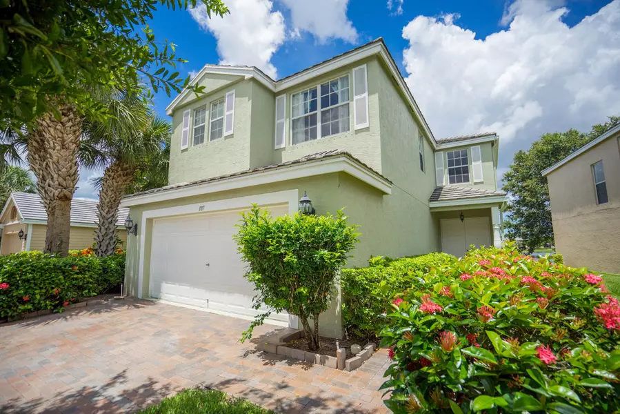 107 Canterbury, Royal Palm Beach, FL 33414