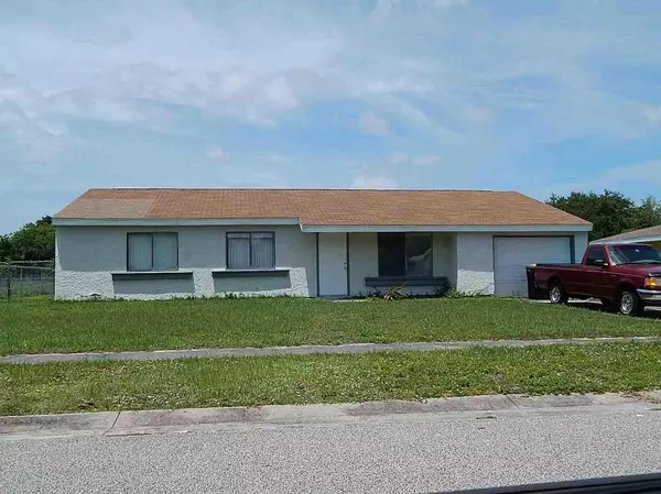 1094 NE Hooper AVE,  Palm Bay,  FL 32905