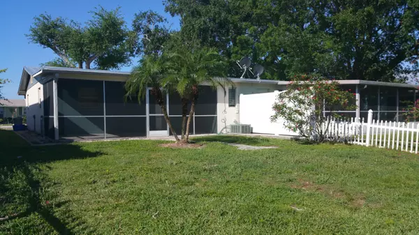 Stuart, FL 34994,99 SW Hideaway PL