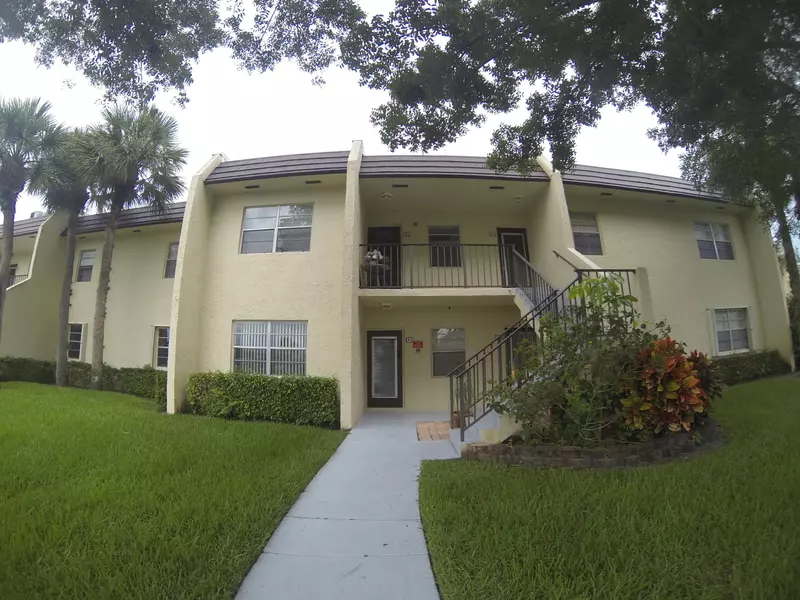 130 Lake Meryl DR 231, West Palm Beach, FL 33411