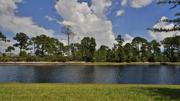 Sebastian, FL 32958,435 Briarcliff CIR