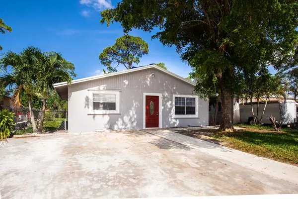 240 Martin AVE, Greenacres, FL 33463