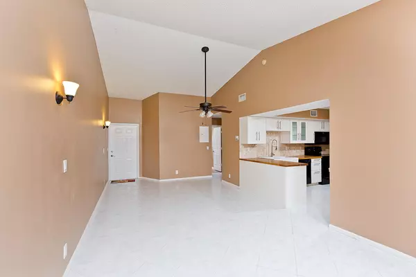 Boca Raton, FL 33431,3160 Leewood TER L215