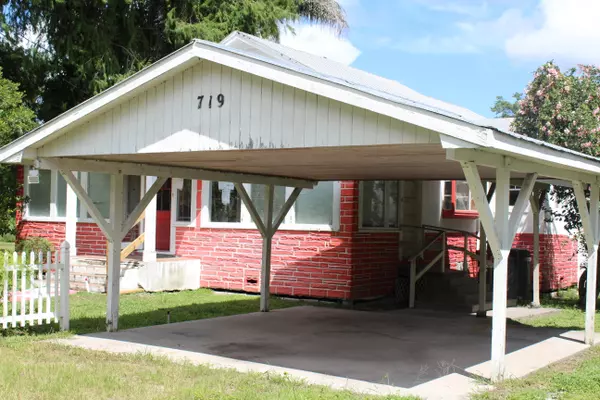 719 Bacom Point RD, Pahokee, FL 33476
