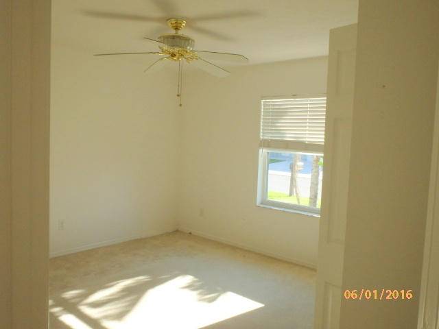 Fort Pierce, FL 34951,6648 Nuevo Lagos