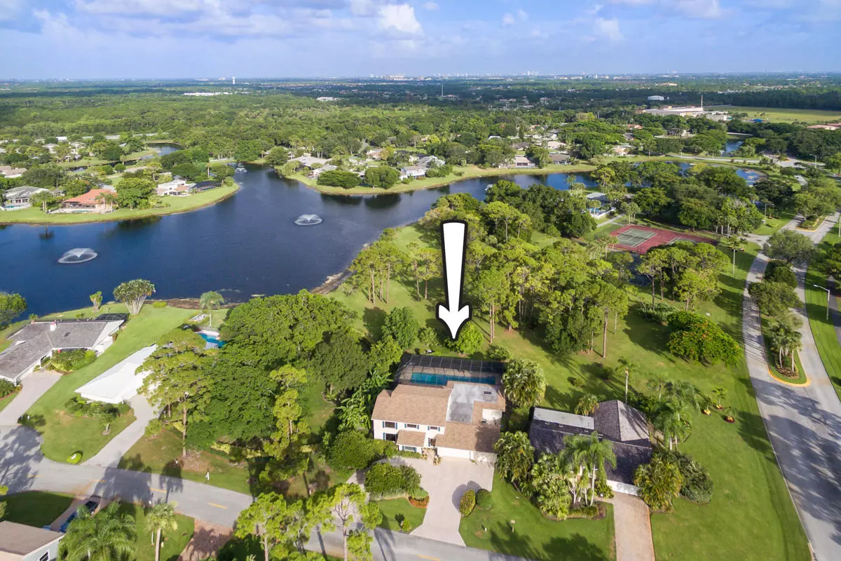 Palm Beach Gardens, FL 33418,6486 Woodthrush CT