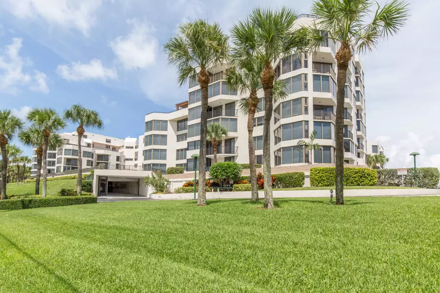 2575 S Ocean BLVD 204s, Highland Beach, FL 33487