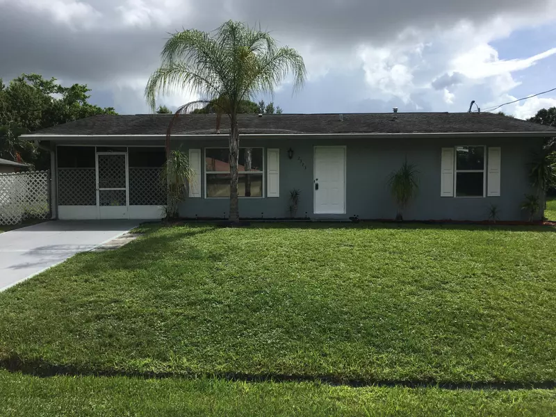 2373 SE Sidonia ST, Port Saint Lucie, FL 34952