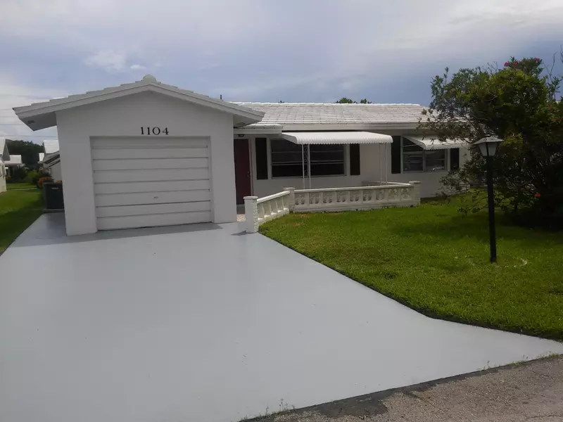 1104 SW 16th ST, Boynton Beach, FL 33426