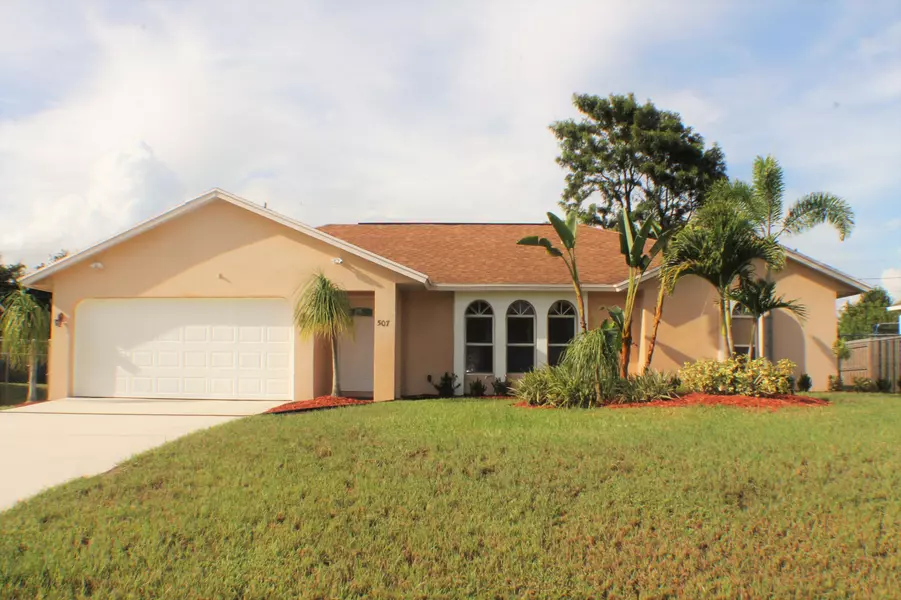 507 SW Lakota AVE, Port Saint Lucie, FL 34953