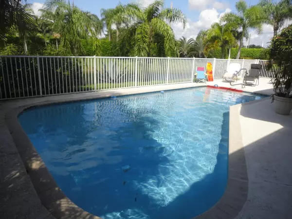 9377 Water Course WAY, Boynton Beach, FL 33437