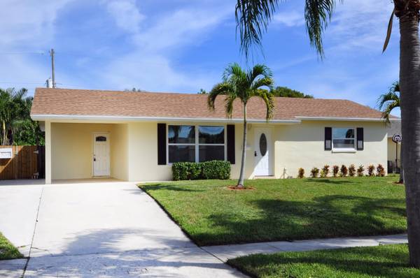 539 E Redwood, West Palm Beach, FL 33403