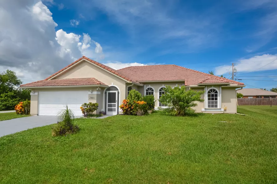 2801 SE Ironton AVE, Port Saint Lucie, FL 34952