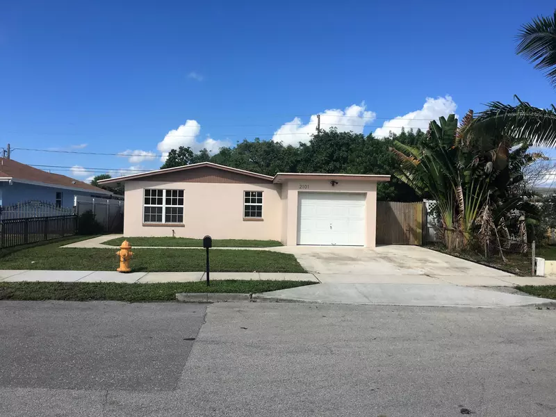 2101 N East Coast ST, Lake Worth, FL 33460