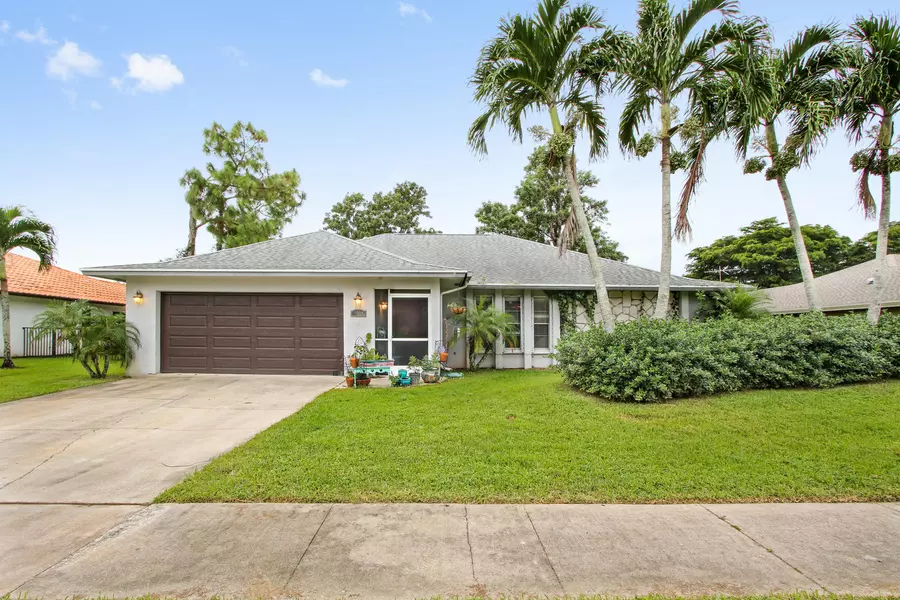 1064 Summerwood CIR, Wellington, FL 33414