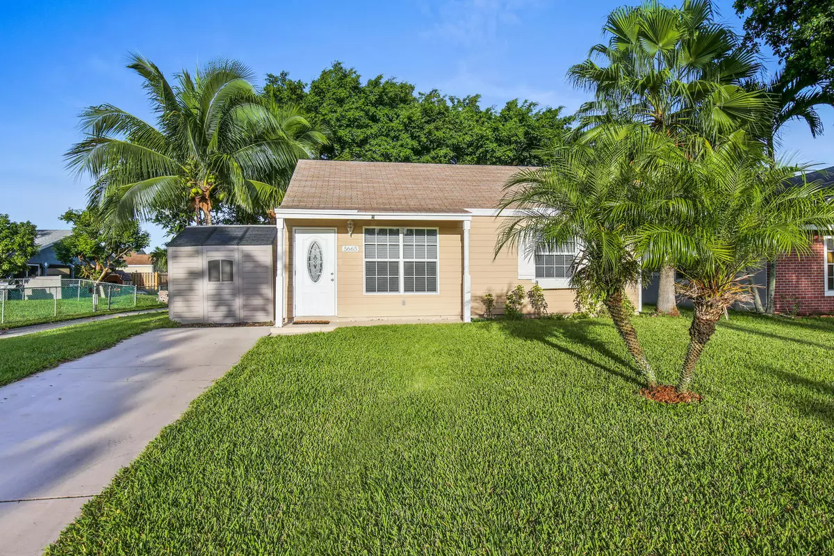 Boynton Beach, FL 33472,5665 Pebble Brook Lane