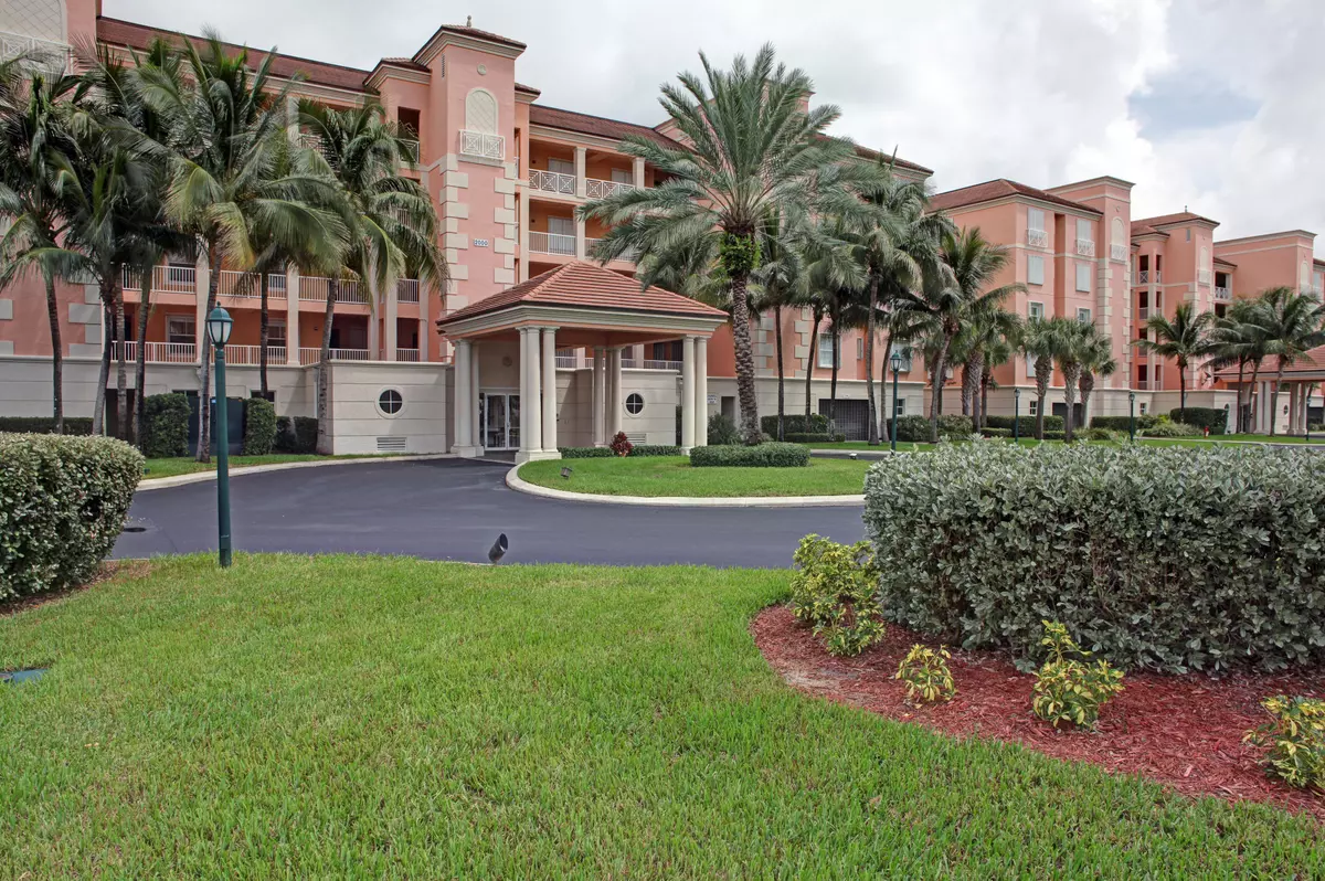 Hutchinson Island, FL 34949,2004 Windward DR 2102