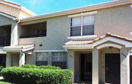 102 SW Peacock BLVD Apt 2-204, Port Saint Lucie, FL 34986