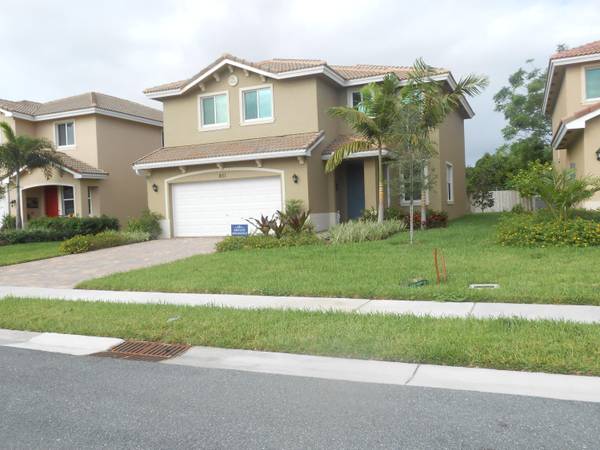 West Palm Beach, FL 33415,851 Palm Tree LN