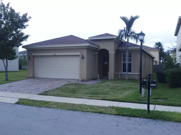 9406 Windrift CIR, Fort Pierce, FL 34945