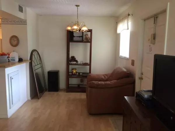 Palm Springs, FL 33406,1844 Fairview Villas Dr. 3