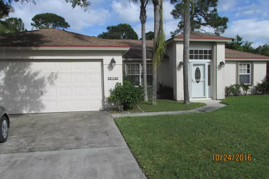 2582 SE Lyman CIR, Port Saint Lucie, FL 34952