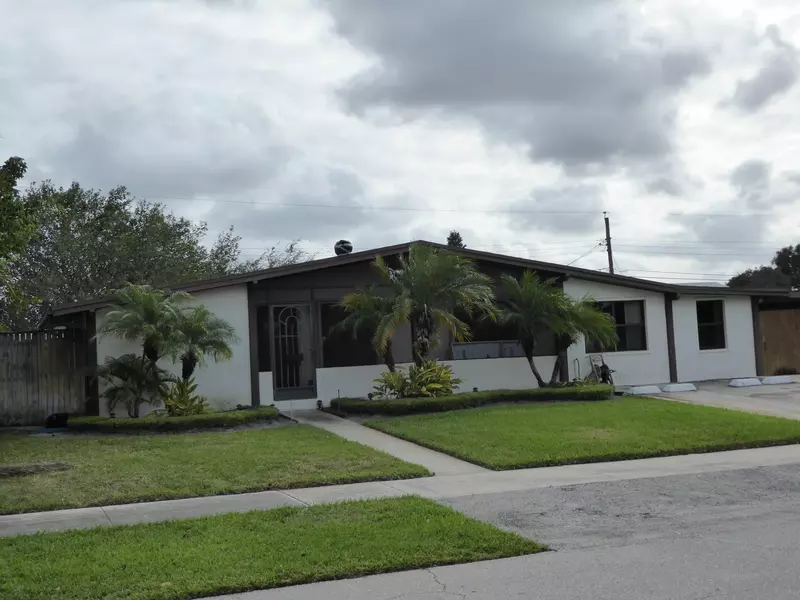 1020 W Broome ST, Lantana, FL 33462