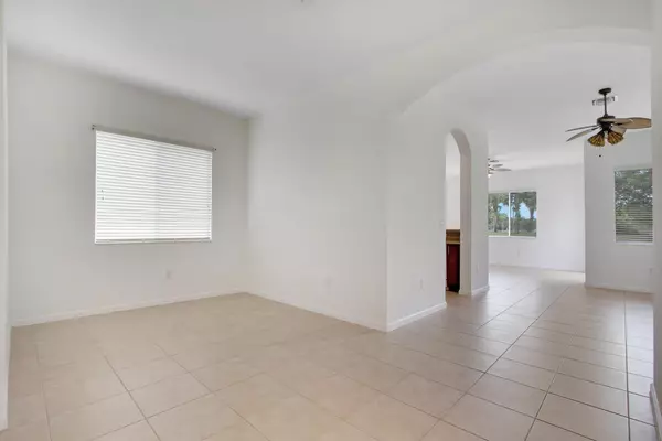 West Palm Beach, FL 33413,149 Two Pine DR