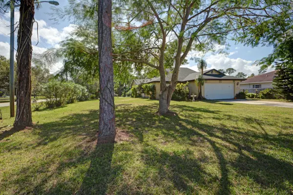 Fort Pierce, FL 34981,4303 Thousand Pines DR