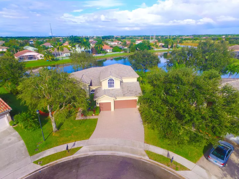 11204 Edgewater CIR, Wellington, FL 33414