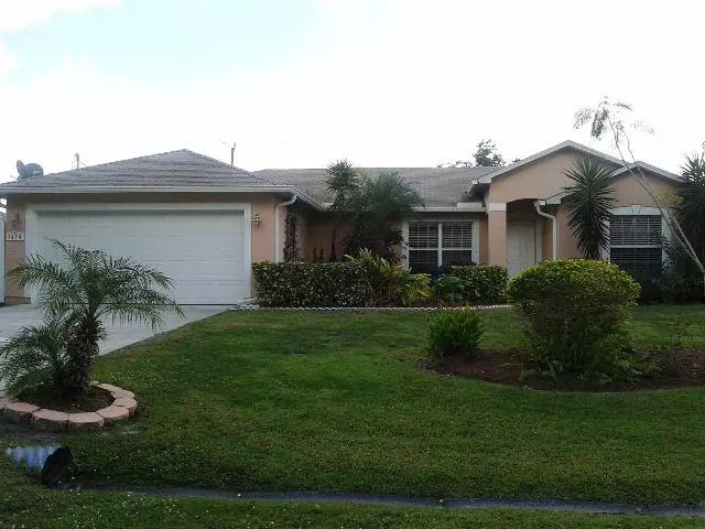 1674 SW Apricot RD, Port Saint Lucie, FL 34953