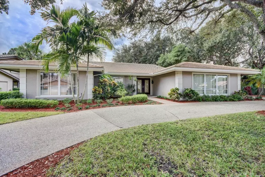 3500 Pine Lake CT, Delray Beach, FL 33445