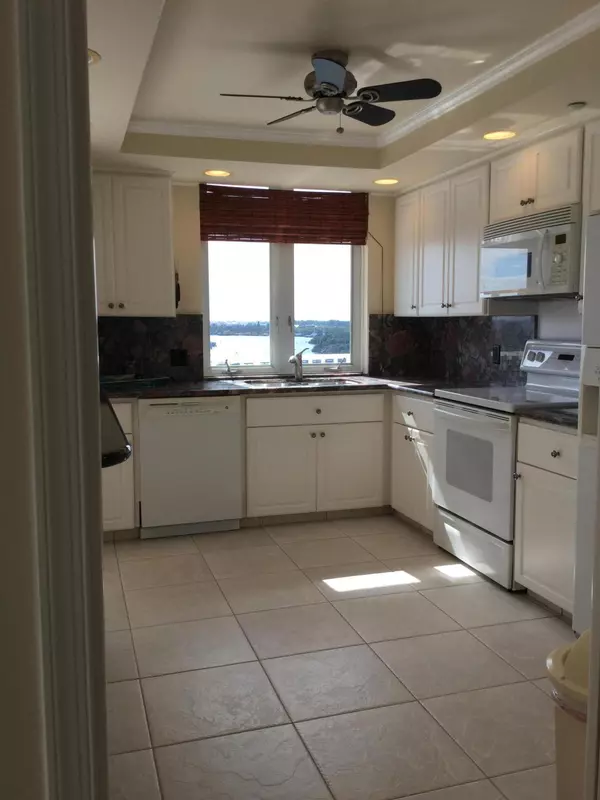 Tequesta, FL 33469,375 Beach Road Unit 901  Ph-A