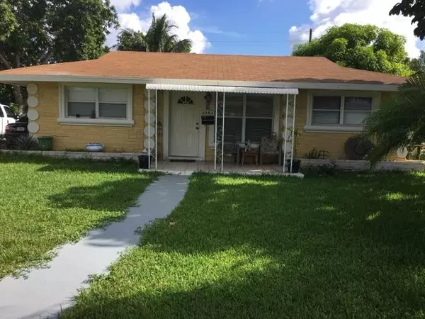 West Palm Beach, FL 33417,4863 Pineaire LN