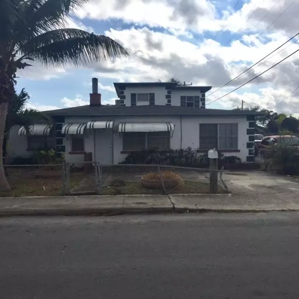 825 Truman St, Lake Worth, FL 33460