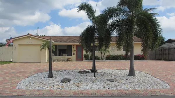 4114 NW 2nd TER, Boca Raton, FL 33431