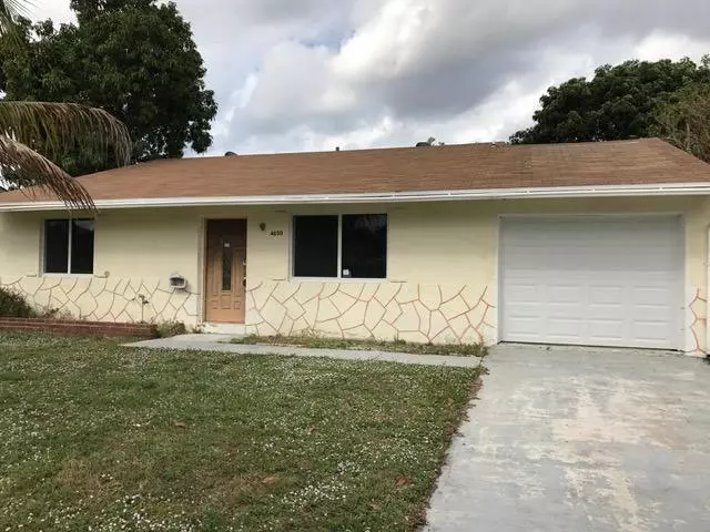 4659 Centurian CIR, Greenacres, FL 33463