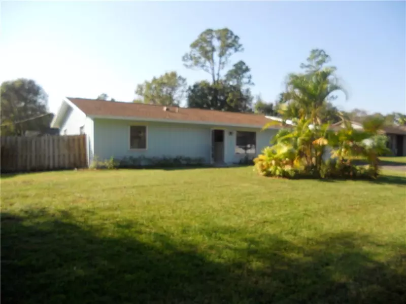 6245 7th ST, Vero Beach, FL 32968