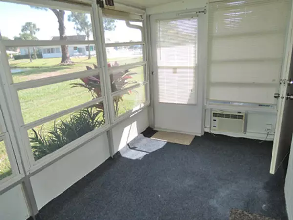 Fort Pierce, FL 34982,1014 Pheasant Run DR Apt C