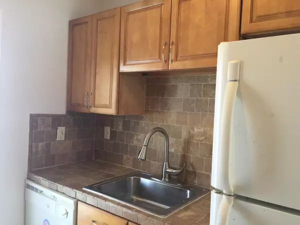 Bay Harbor Islands, FL 33154,10001 W Bay Harbor DR 405