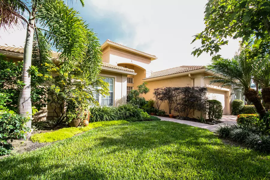 9712 Baywood Park LN, Delray Beach, FL 33446