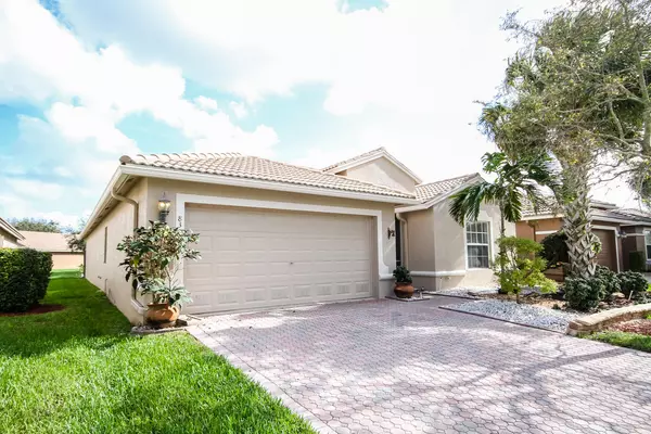 8323 Duomo CIR, Boynton Beach, FL 33472