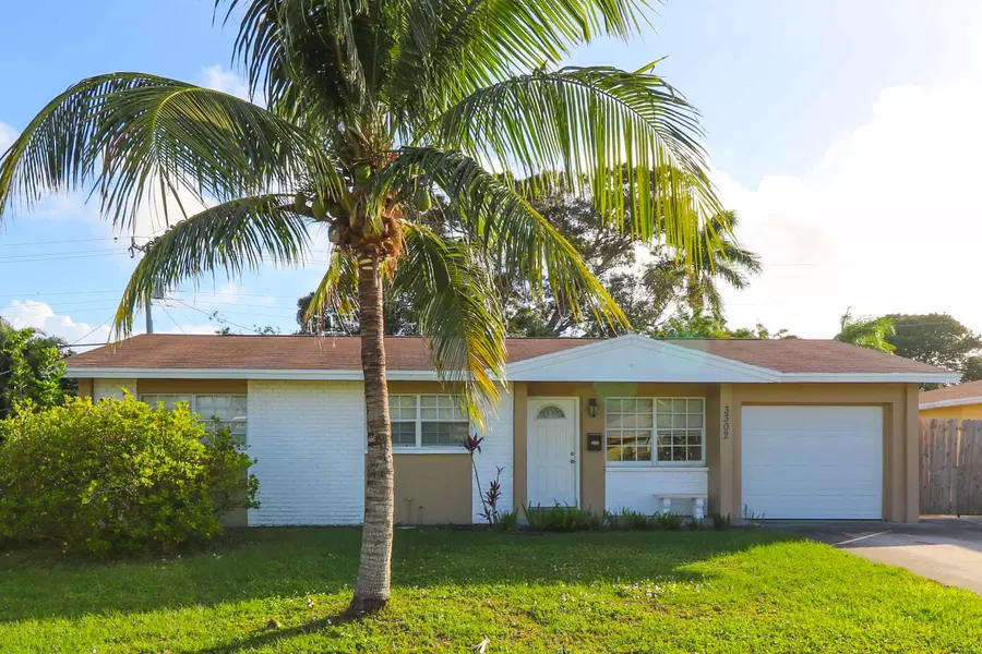 3302 Bermuda RD, Palm Beach Gardens, FL 33410