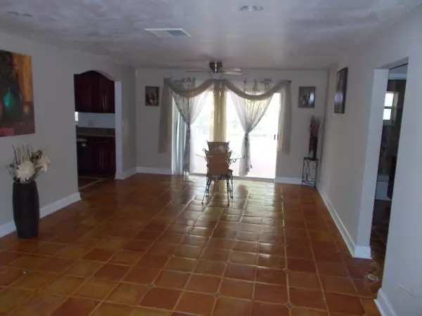 Lake Worth, FL 33460