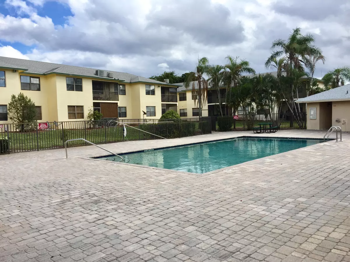 Delray Beach, FL 33444,2291 Linton Ridge Circle CIR B-7