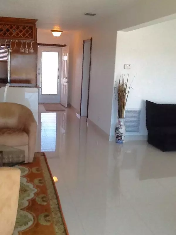 Lake Worth, FL 33461,2728 N GARDEN DR 409