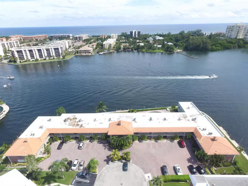 Boca Raton, FL 33431,711 NE Harbour TER 309