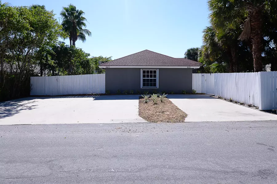 620 Oak ST, Boynton Beach, FL 33435