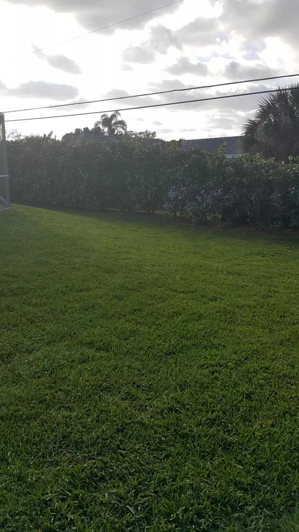 Tequesta, FL 33469,9846 SE Landing PL