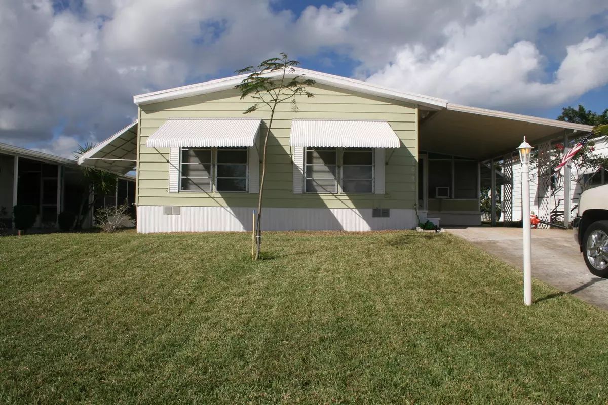 Hobe Sound, FL 33455,7096 SE Bluebird CIR